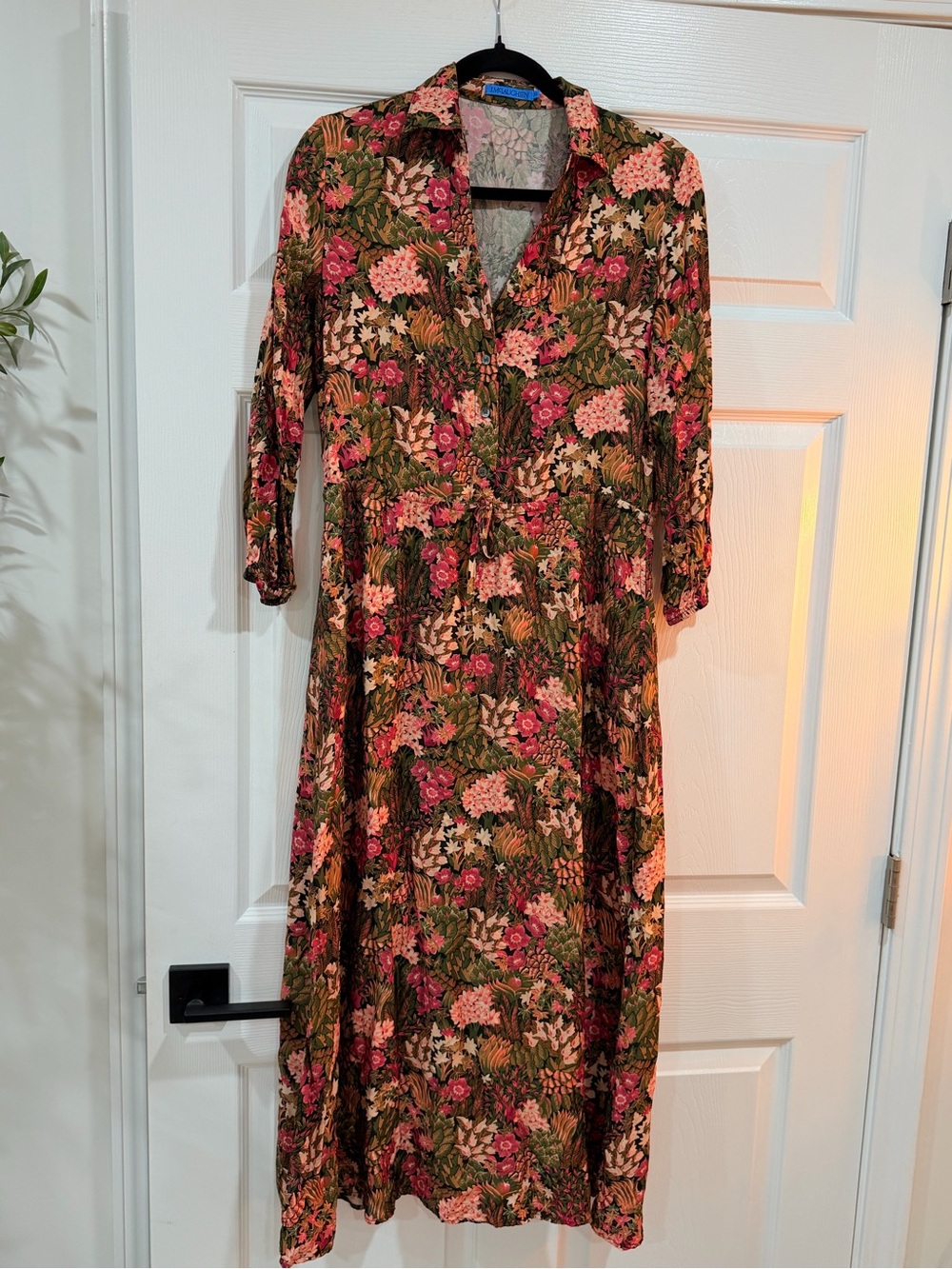 J.McLaughlin Hannah Silk Blend Dress in the "City Garden"